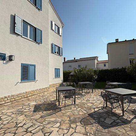 Apartman Theresa Barbat na Rabu Экстерьер фото